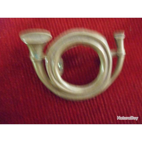 Cor de chasse pour schako de Chasseur  Cheval mod 1874 Franais  . collection militaria .