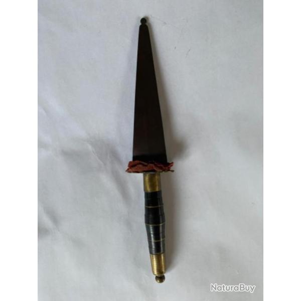 Couteau/ba�onnette bouchon .