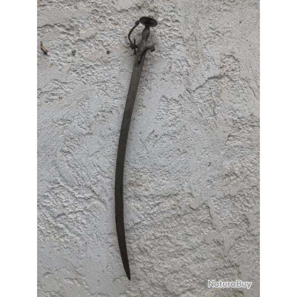 sabre indien talwar lame courbe a gorge