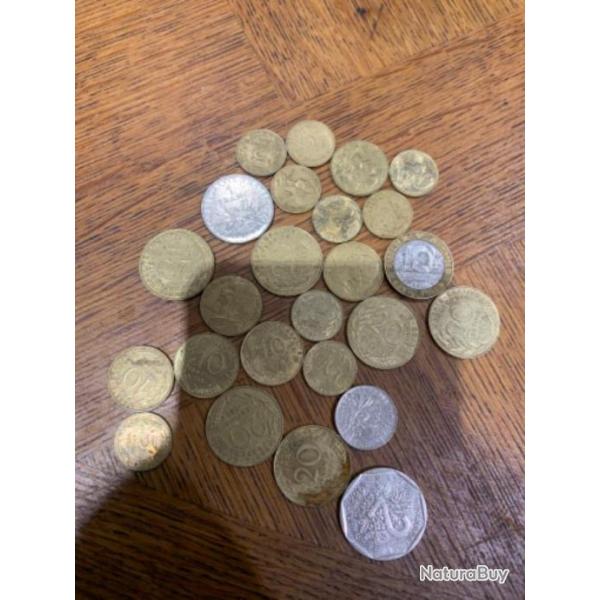 16 pi�ces 5 , 10 , 20 ,50 centimes 1 , 2 et 10 francs