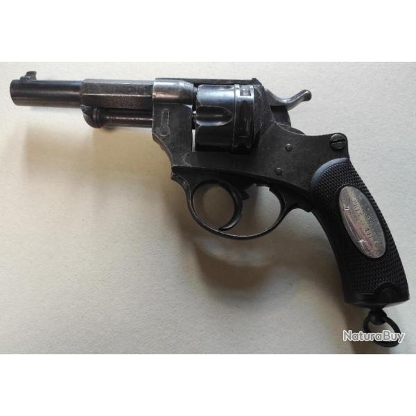 Revolver lamur et gidrol modele 1874