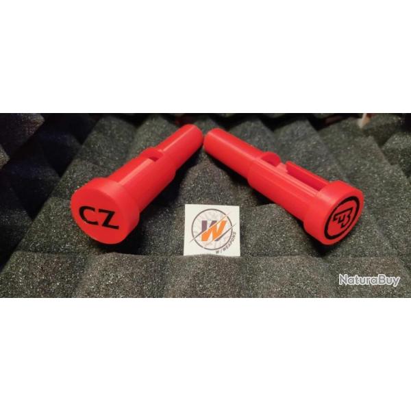CZ 457  ROUGE - Prot�ge culasse avec capuchon/couvercle ROUGE avec LOGO CZ NOIR
