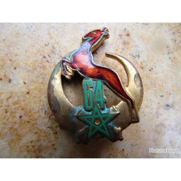insigne pucelle  64� R�giment d'Artillerie d'Afrique, �mail, dos lisse Courtois Paris indochine