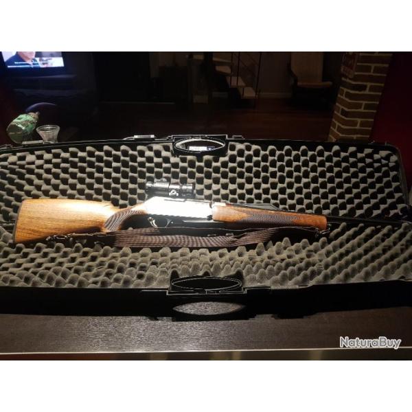 Vends carabine de chasse Browning bar 300 min mag mont�e avec un aimpoint compact C3.