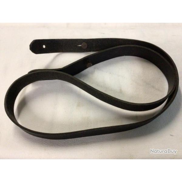Bretelle pour fusil en cuir avec rivets