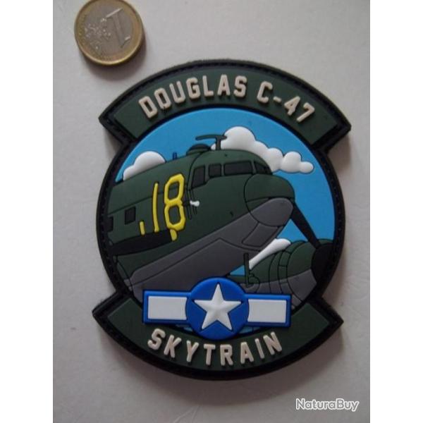Douglas C-47 Skytrain cusson PVC collection avion transport militaire