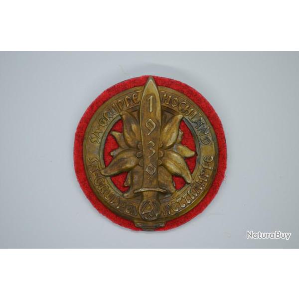 4. Insigne de la m�daille SA