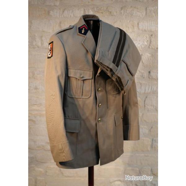 Arm�e FRAN�AISE  - uniforme complet 8 i�me division d'infanterie