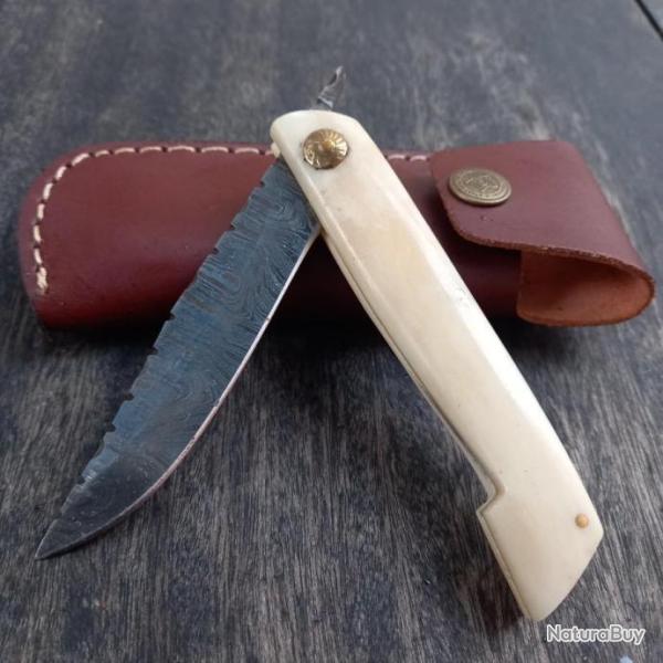 Couteau Pi�montais Damas Manche en Rodhoide avec �tui en cuir