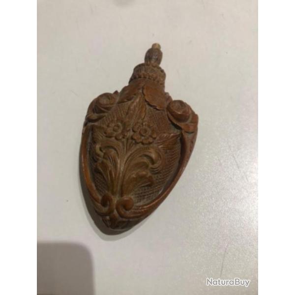 Poire � poudre ancienne en bois Fermeture � vis Grav�e