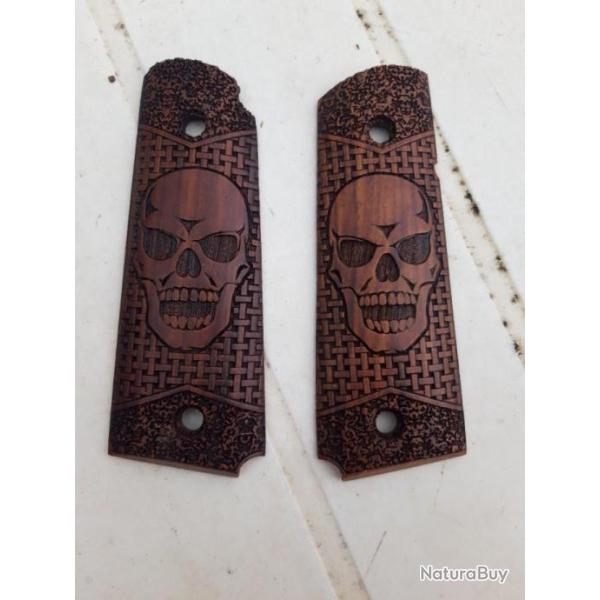 PLAQUETTES EN BOIS POUR COLT 45MODELE SKULL