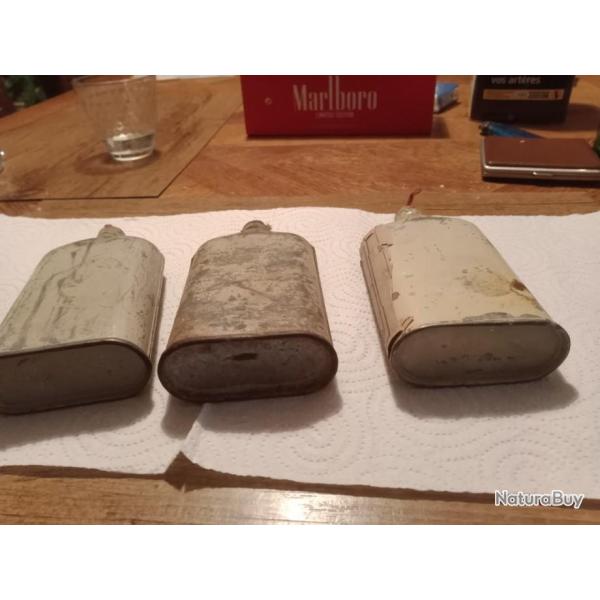 3 Bo�tes � poudre vides m�talliques anciennes