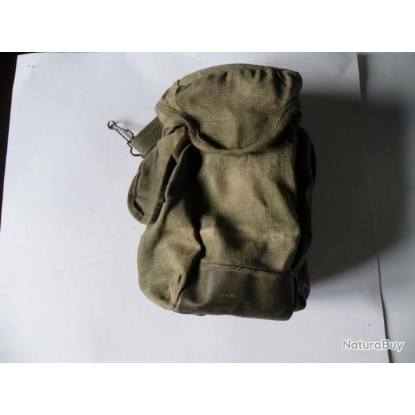 Sacoche vide , en toile , de l'arme Franaise pour masque  gaz