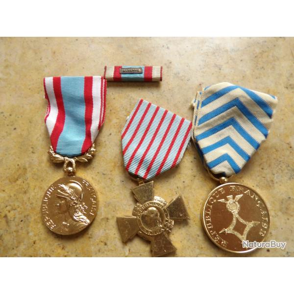 m�daille comm�morative Alg�rie maintien ordre s�curit� AFN croix combattant Afrique du Nord rappel