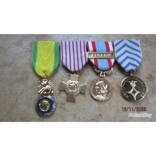 m�daille militaire V� repu comm�morative Alg�rie maintien ordre AFN croix combattant Afrique du Nord
