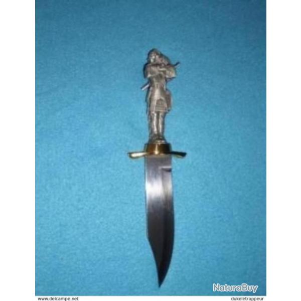 Couteau en �tain massif : Sitting Bull , Collection par FRANKLIN MINT 1991 (1)