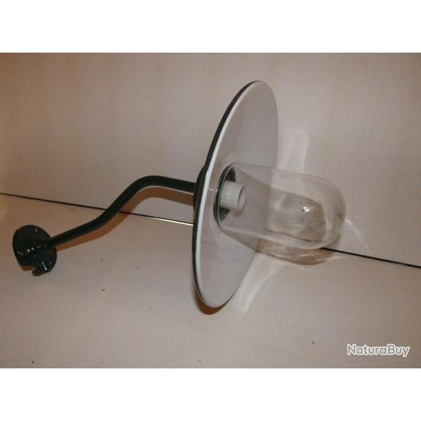 ancienne lampe de cour col de cygne