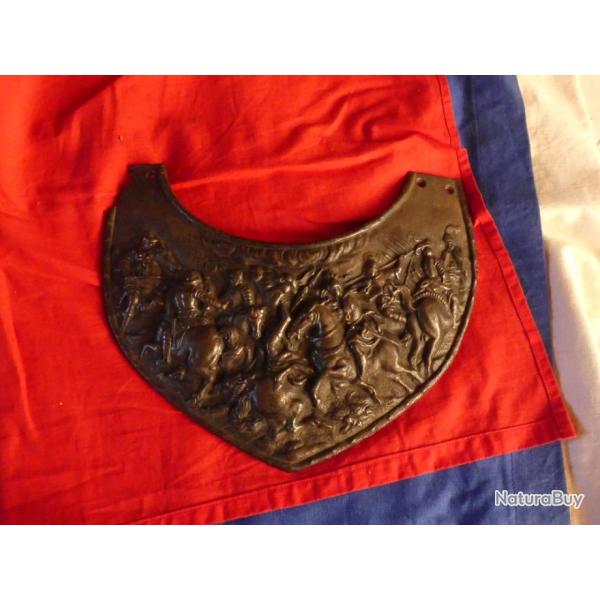 Gorgerin (armure) dessin en relief champs de bataille