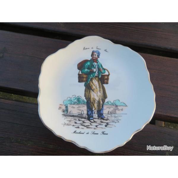 VINTAGE - Ancienne assiette en porcelaine "M�tiers du vieux Paris"- "Marchand de seaux ferr�s"
