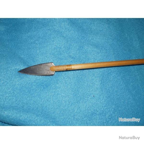 Fl�che Indienne pour orner votre Saloon !