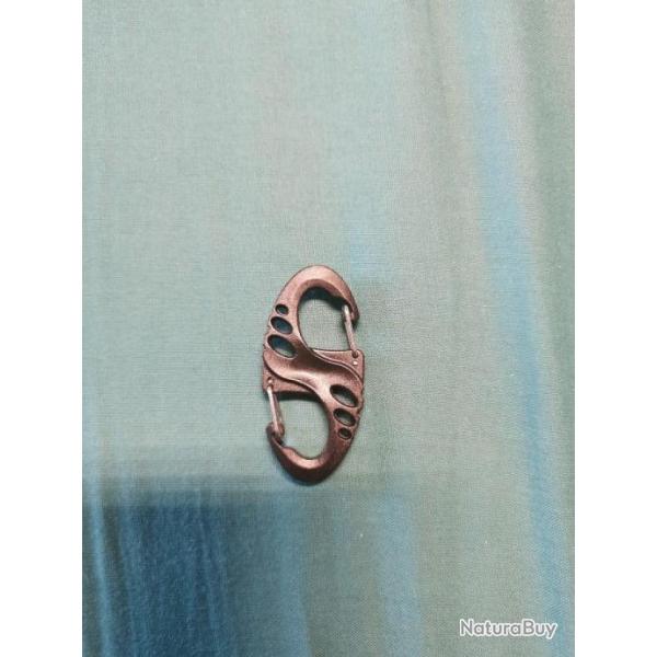 1� sans prix de r�serve! Petit mousqueton tactique noir