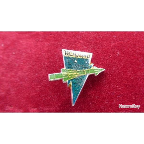 PINS ROLAND MISSILE SOL AIR ARTILLERIE
