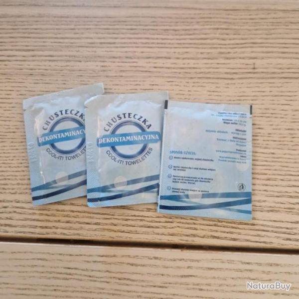 Lot 3 lingettes d�contaminantes lacrymog�ne.