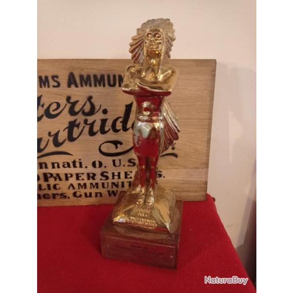 Statue indien  prix r�compense popai oma