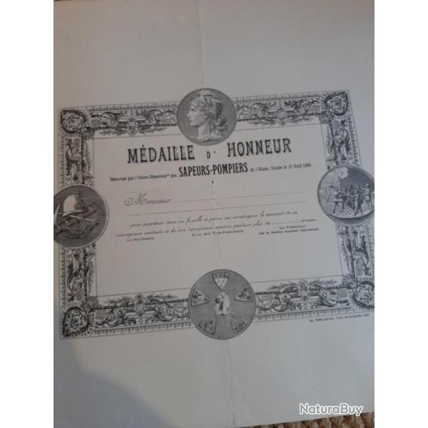 Dipl�me de m�daille d honneur de sapeur pompier