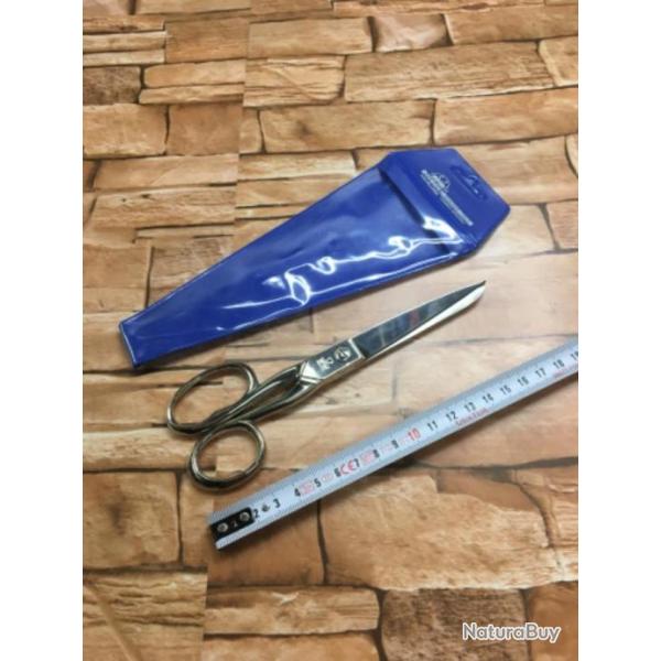 Ciseaux ling�re ��due signi�� acier nickel�