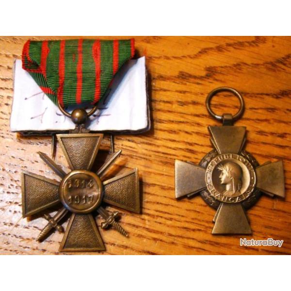 LOT DE 2 MEDAILLES MILITAIRES -- UNE + RUBAN - L'AUTRE SANS RUBAN - DANS LEURS JUS -