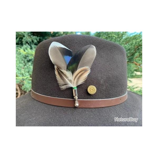 Broche passion plume n�9