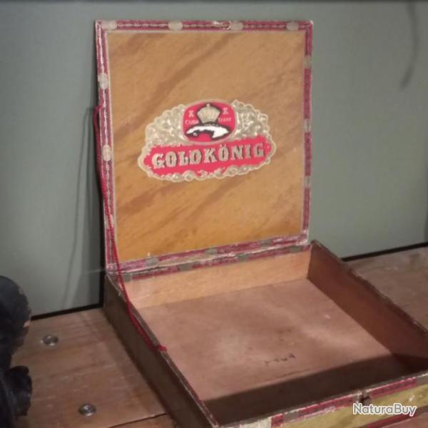 Objet Vintage du fumeur     coffret + deux boites " goldkonig " pour cigare