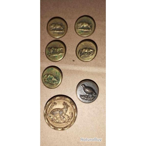 Lot de boutons  divers marques