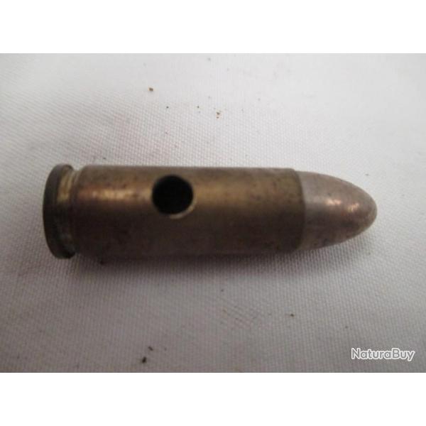 une balle d�militaris�e de 9 mm extra long 33 mm pour Bergman - aigle a p�dales sur le culot