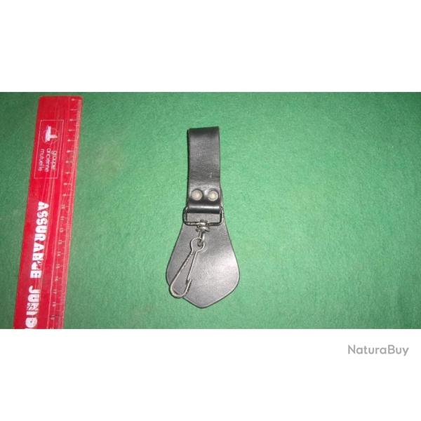 Porte mousqueton n�2