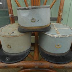 3 anciens k&eacute;pis saharien , spahis pour pi&egrave;ces ou &agrave; restaur&eacute;es