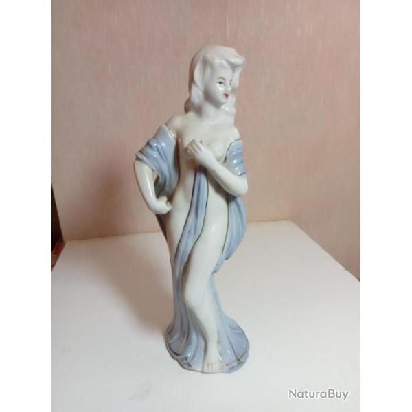 statuette en c�ramique �maill� hauteur 24 cm