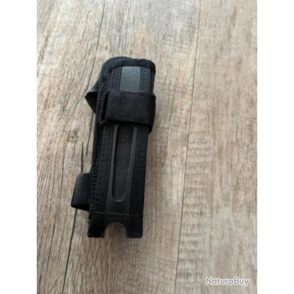 Porte matraque t�lescopique