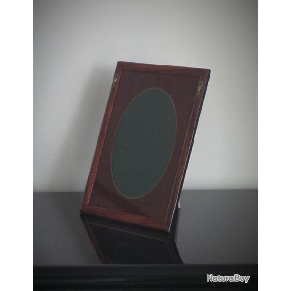 Porte-photo ancien du d�but XX�me-Porte-photo militaire ovale-Verre peint imitation bois-Militaria