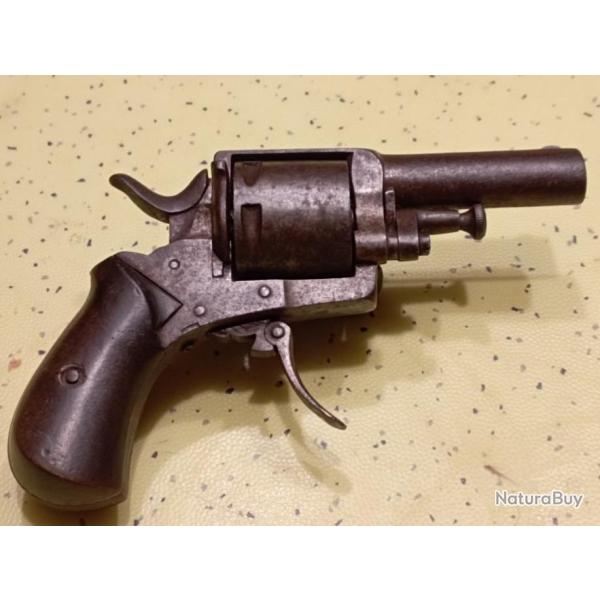 Tr�s bon British Bulldog en 320.