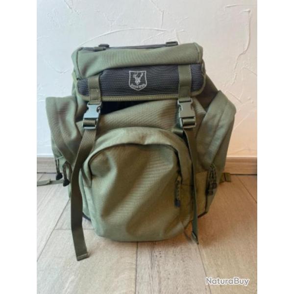 Bonjour,je vends un sac � dos riserva R 1830,d'occasion,en tr�s bon �tat,car tr�s peu servi.