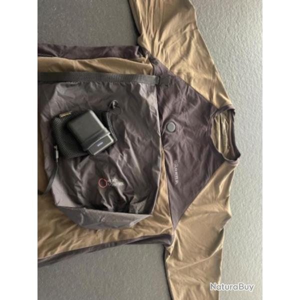 Bonjour,je vends un ensemble T-shirt harkila HEAT,taille L,et une batterie HEAT power bank.