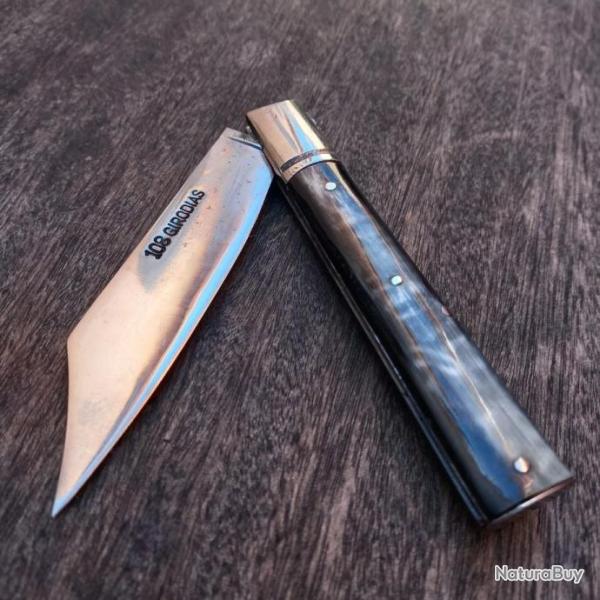 Joli Couteau R�gional TARBAIS 108 GIRODIAS Manche en Corne