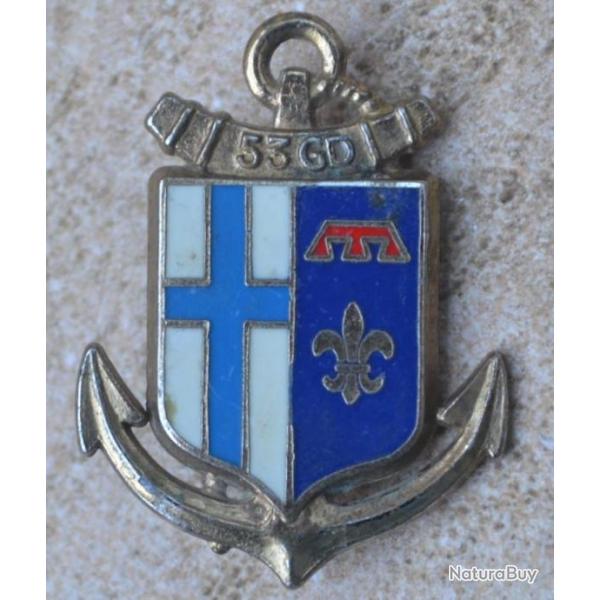 53� Groupement Divisionnaire, sigle GD, dos lisse, 2 pontets