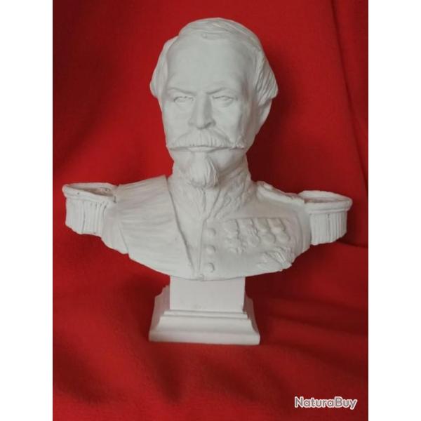 Buste de Napol�on III en tenue d'Empereur blanc