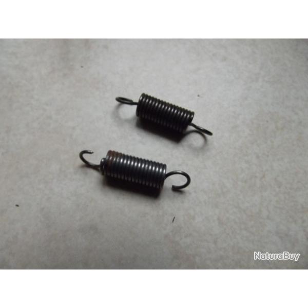 A SAISIR !!!--2 ressorts de traction 26.1x6.1mm diametre de fil 0.8mm oeil de 4.5mm NEUFS