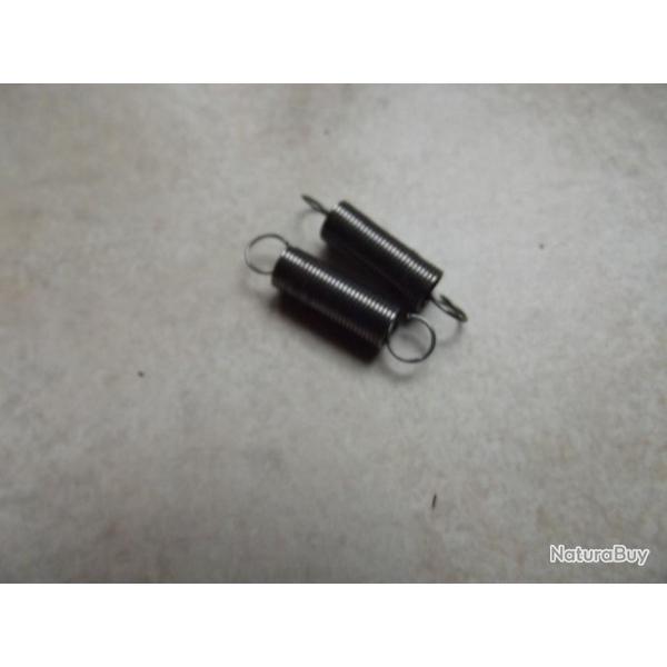 A SAISIR!!--2 ressorts de traction 24.7x5.56mm diametre de fil 0.5mm oeil de 4.5mm NEUFS