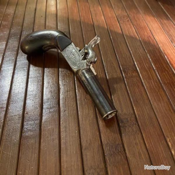 JOLI PISTOLET DE GOUSSET � COFFRE GRAV�