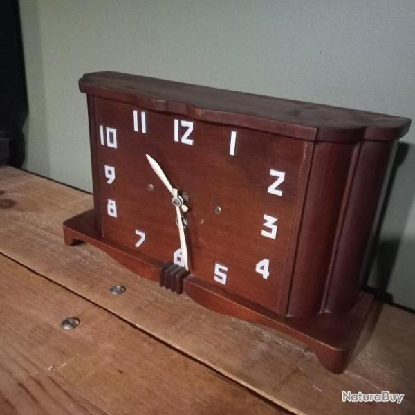HORLOGE DE TABLE EN BOIS "  ART DECO "